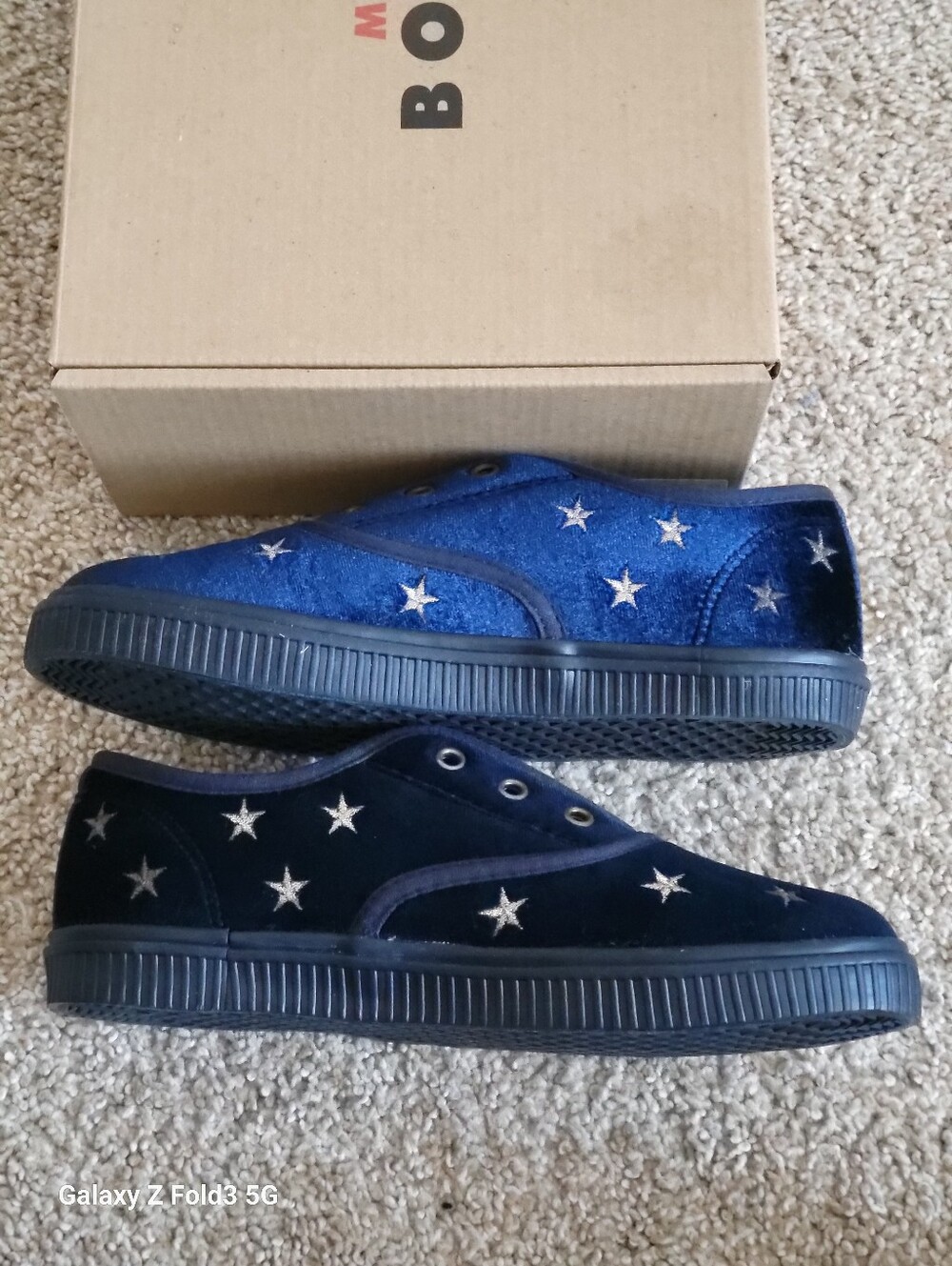 ♥️NWT♥️ Boden Girls Navy Velvet Slip-On Sneakers with Gold Embroidered Stars - Picture 6 of 9